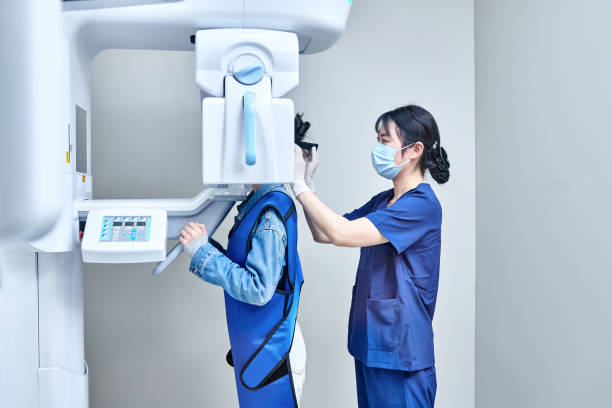 Best Emergency Tooth Extraction in Diboll, TX